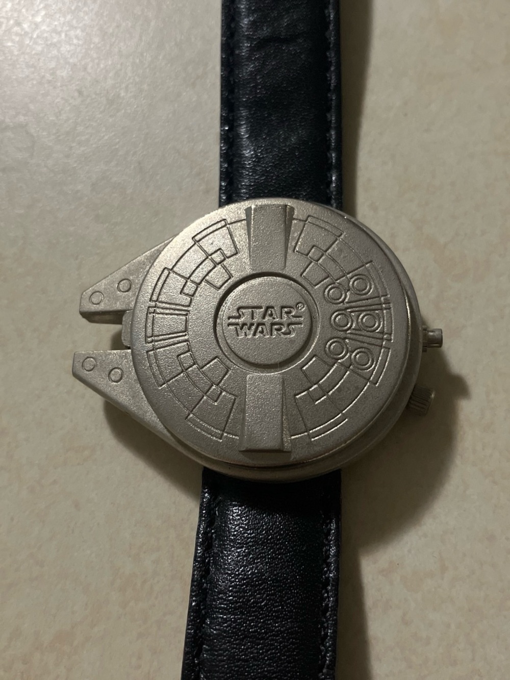Vintage 1993 Millennium Falcon watch manufactured by Fantasma, 3636/10,000